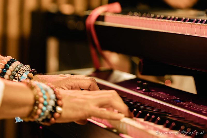 MIAS Groupe – Clavier mains